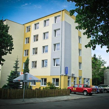 بيدغوستيا Hostel24 Bed&Breakfast المظهر الخارجي الصورة